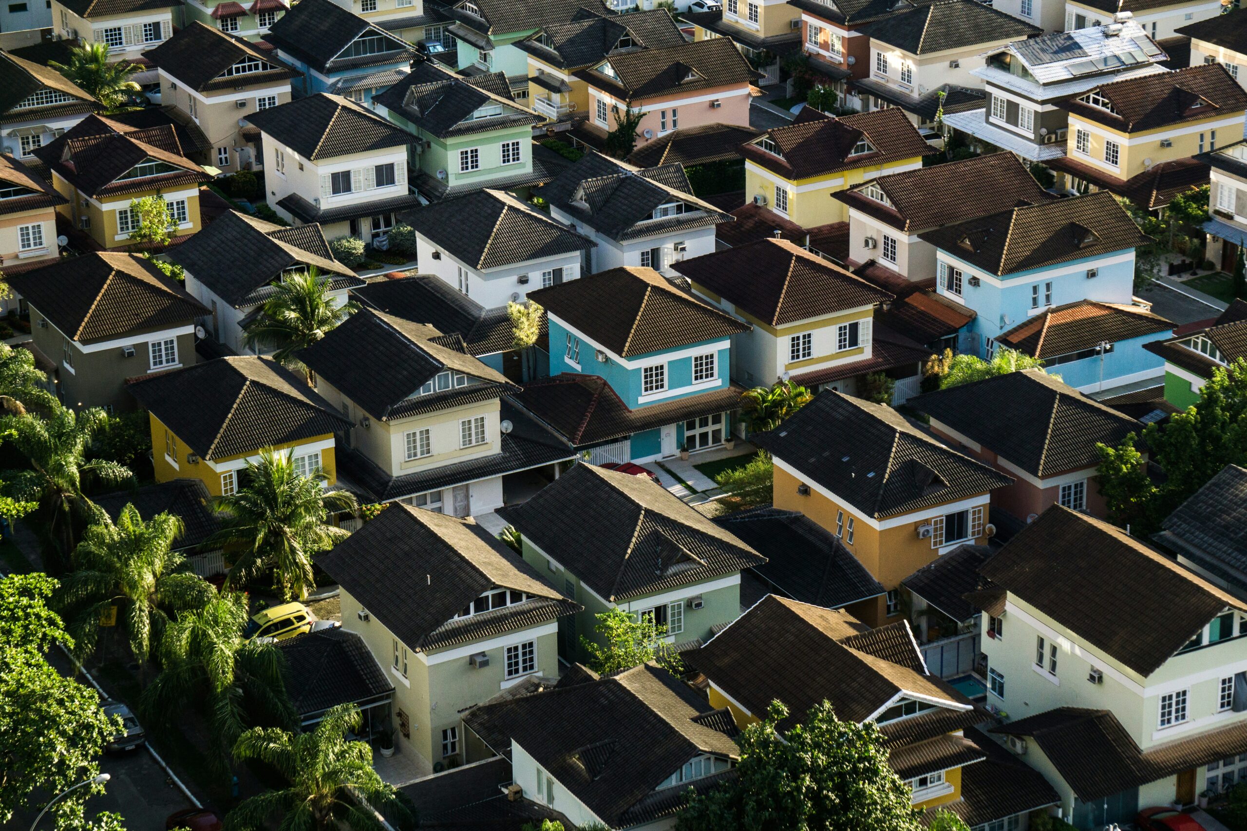 Chaves de casa representando home equity (crédito com garantia de imóvel)